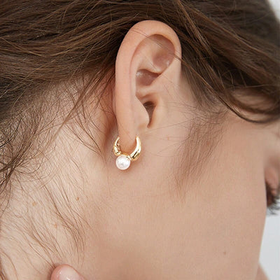 Laurel Pearl Earrings
