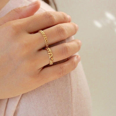 Stella Chain Minimalist Ring