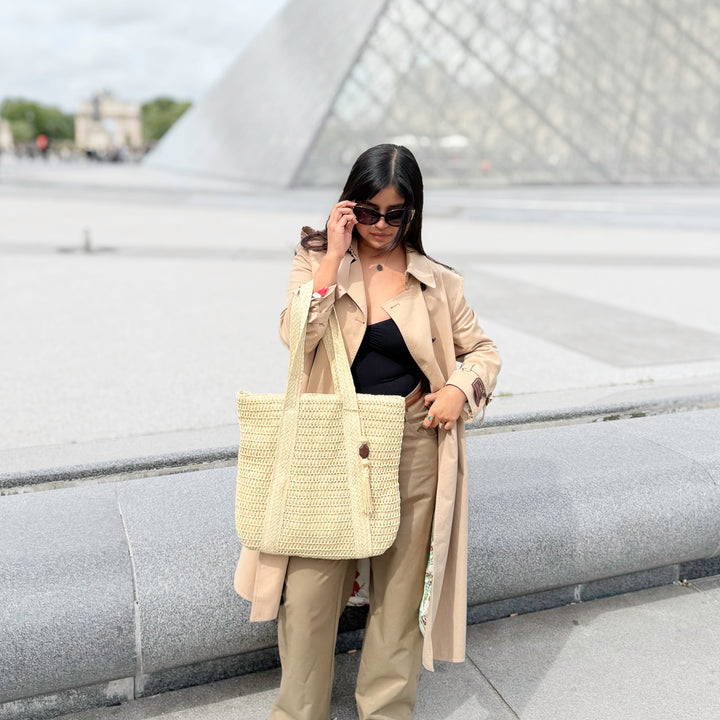 Casual summer tote bags made from woven material