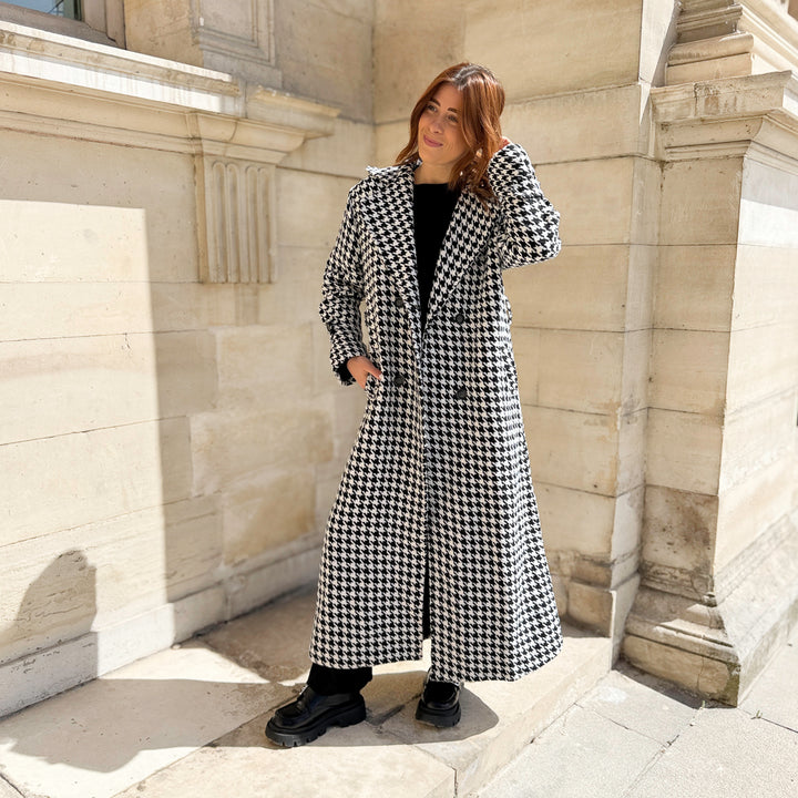 Winter houndstooth maxi coat with tailored fit for women