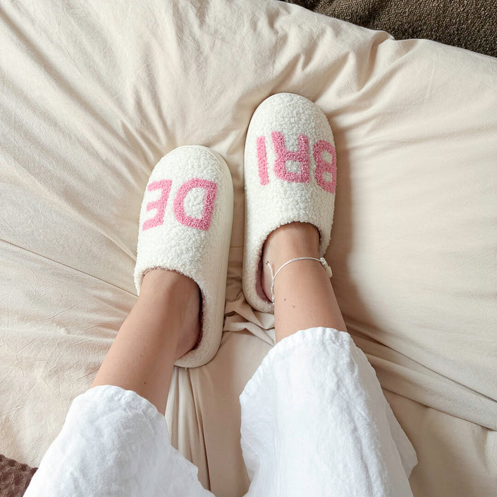 Bridal house slippers with soft sherpa texture 