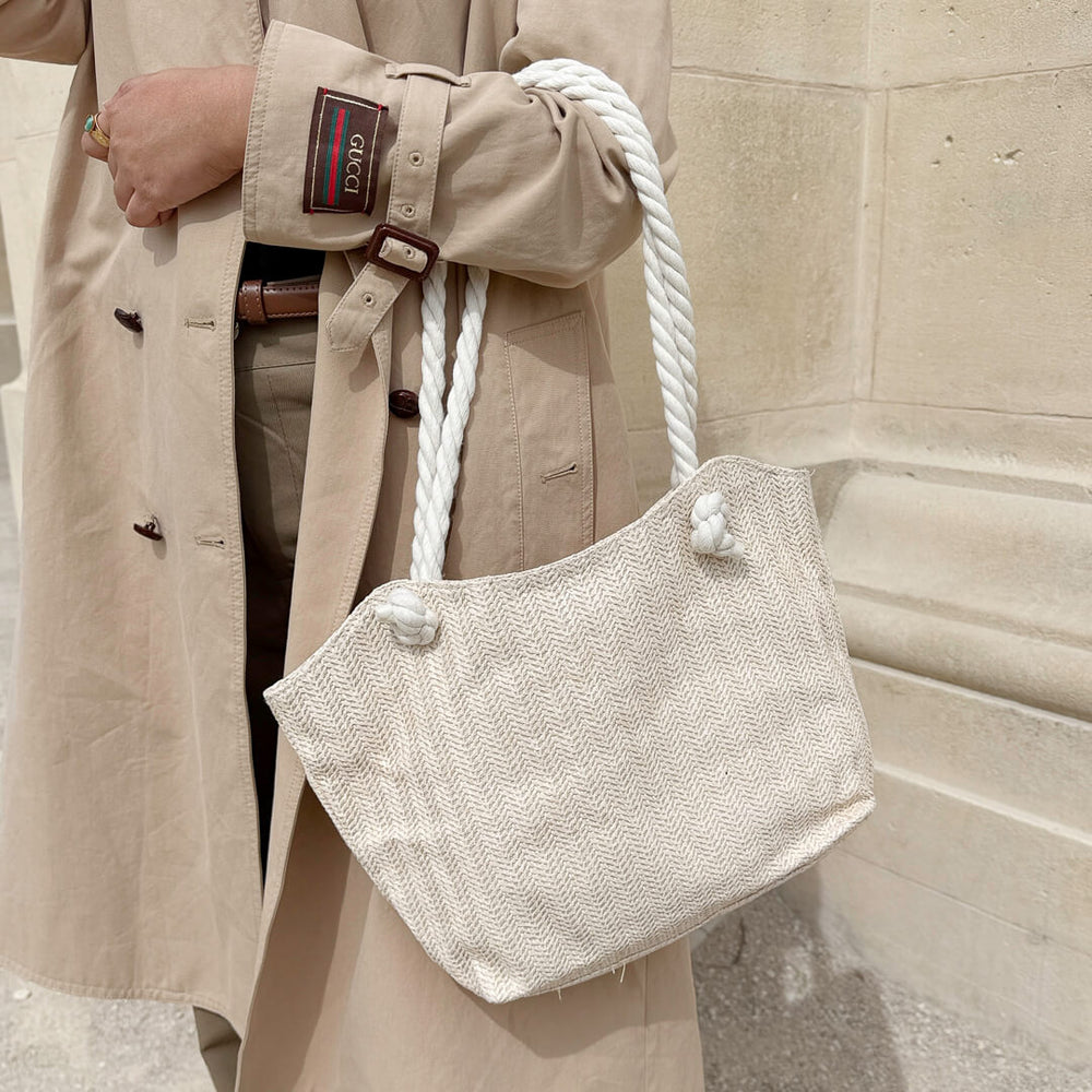 Casual woven shoulder bag with chunky rope straps