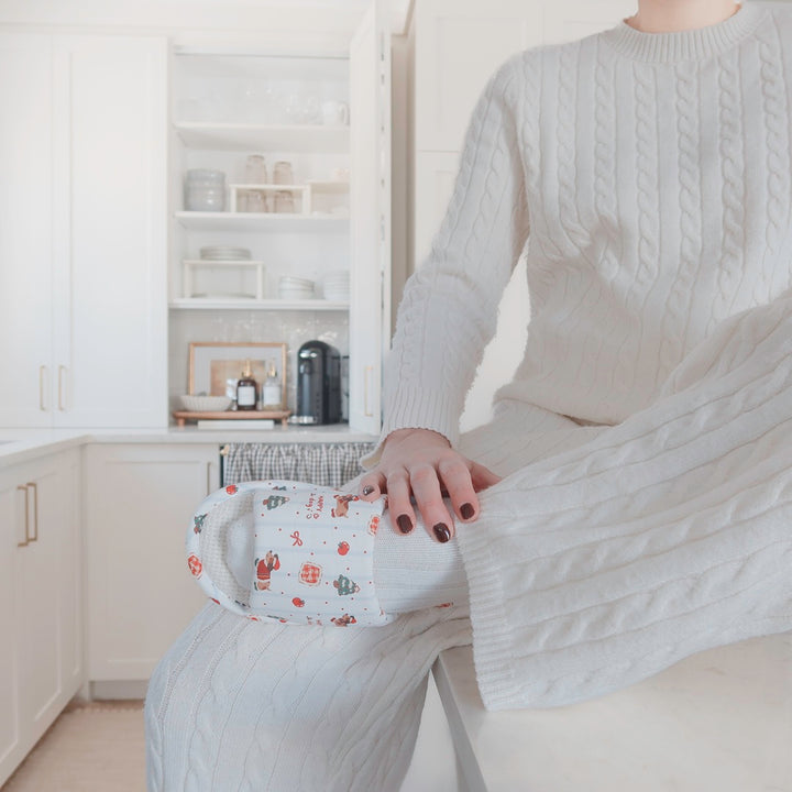 Holiday-themed slippers with open toe design