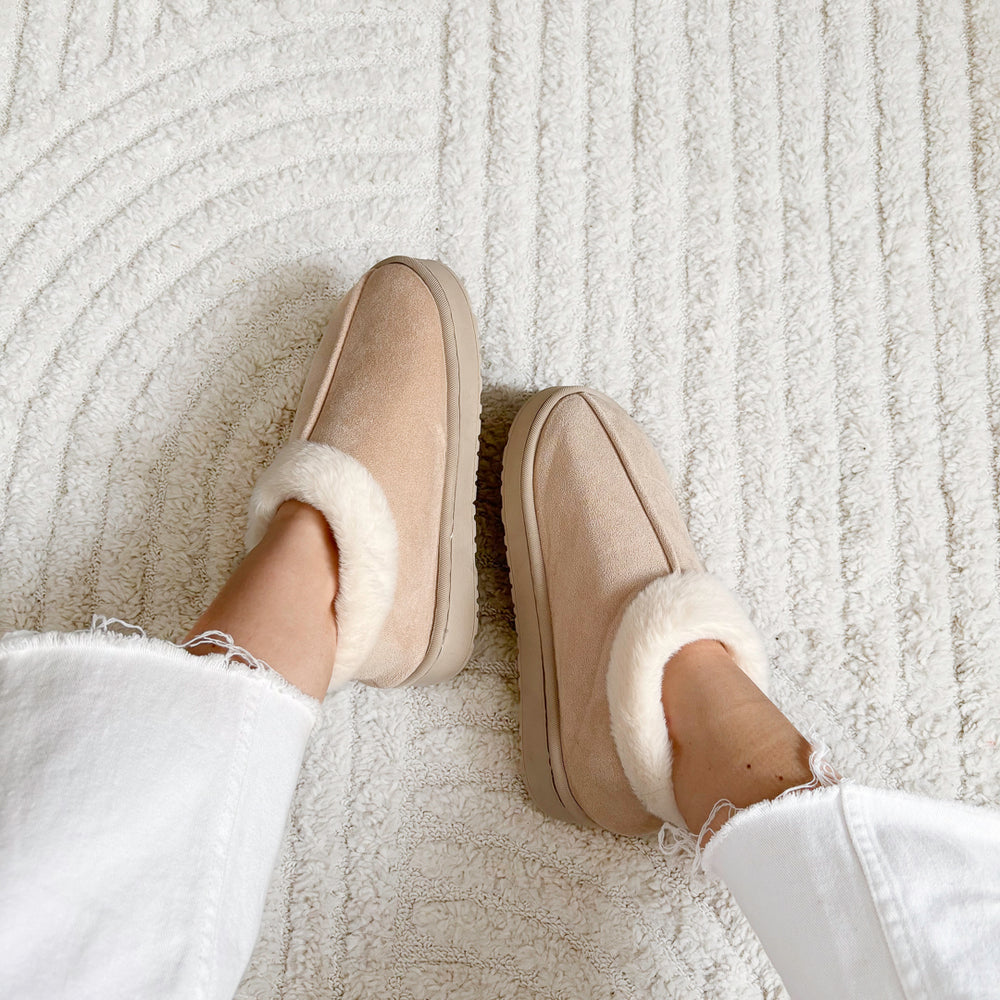 beige cozy ankle boots with plush lining