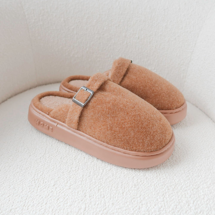 indoor fuzzy slippers with comfortable lining