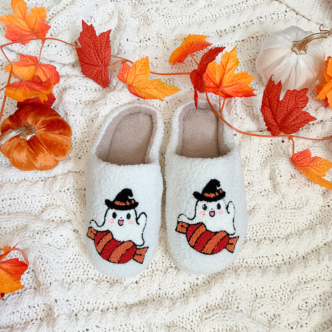 Ghost plush slippers for Halloween indoor comfort