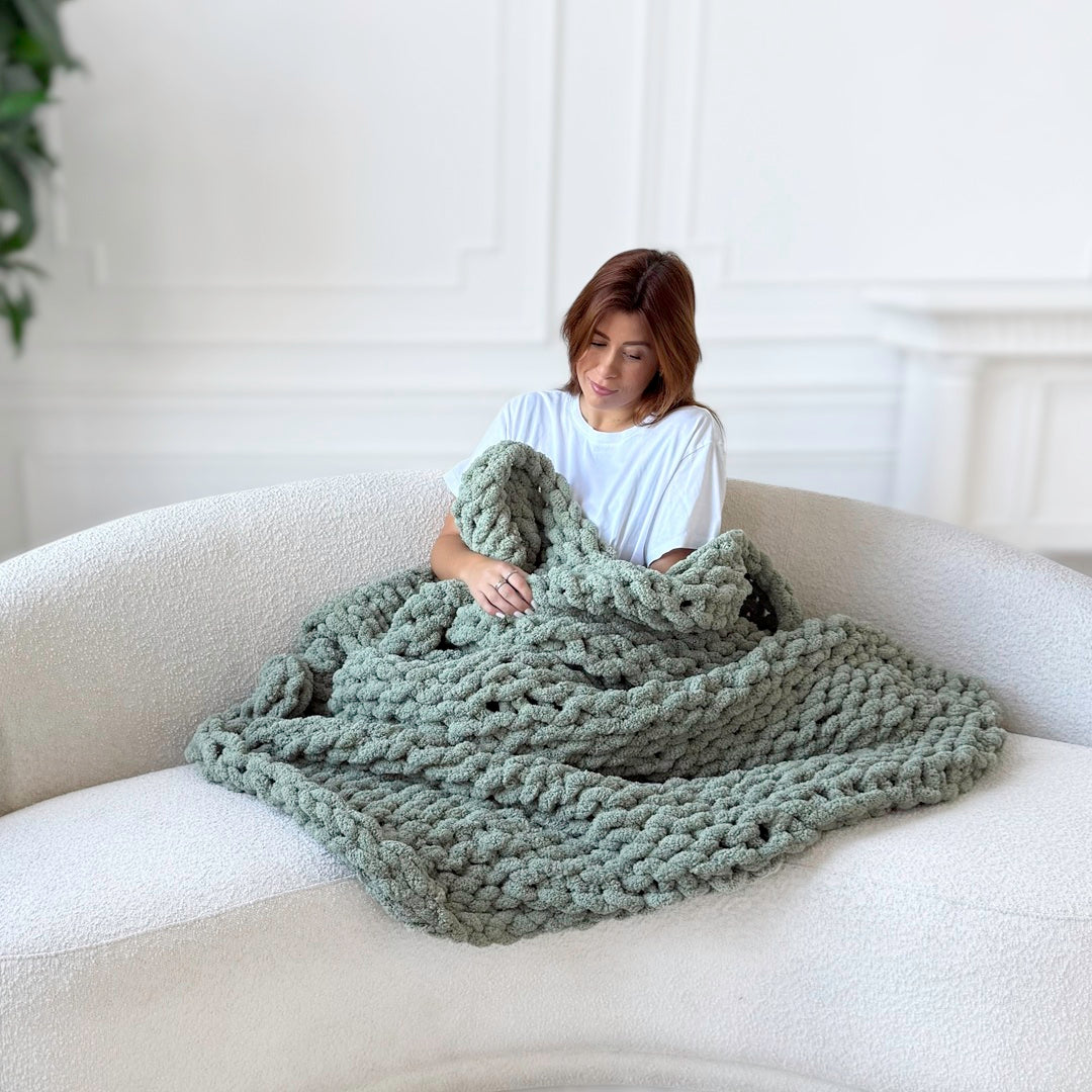 BLANKETS & THROWS