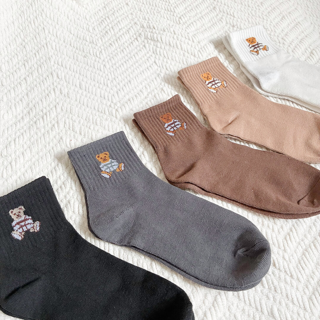 Five-pack crew socks for women