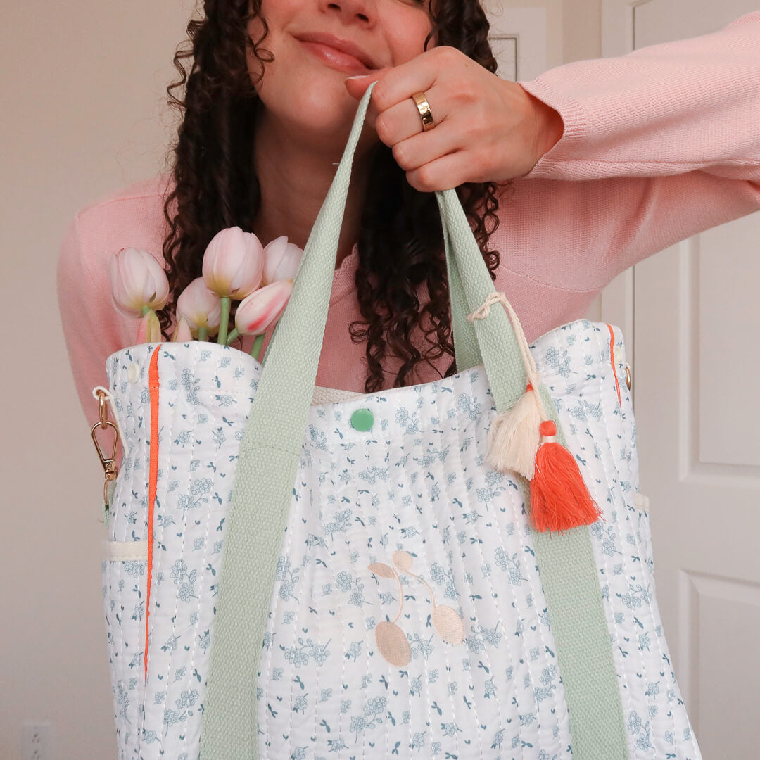 Quilted shoulder bag with soft cotton fabric and roomy storage