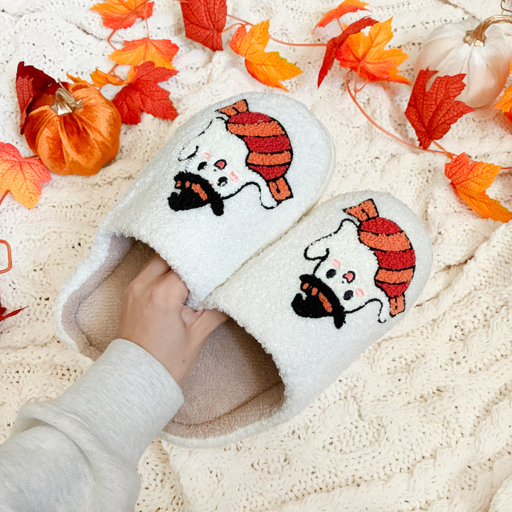 White indoor slippers with Halloween ghost pattern