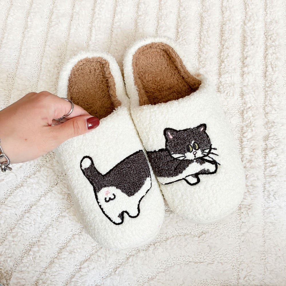 Happy Cat house slippers with fluffy finish and playful design