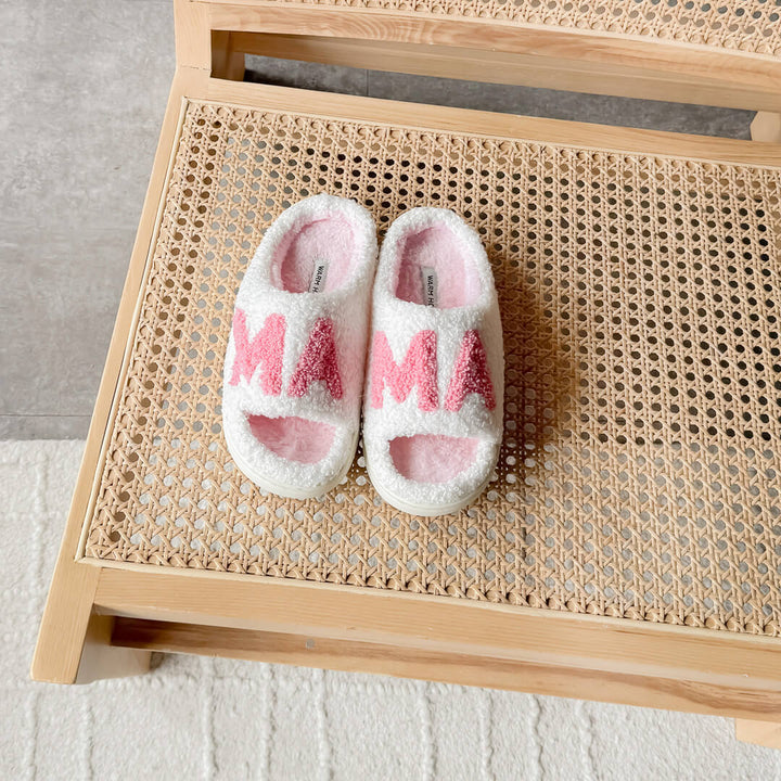 Cozy plush bedroom slippers with pink MAMA detail