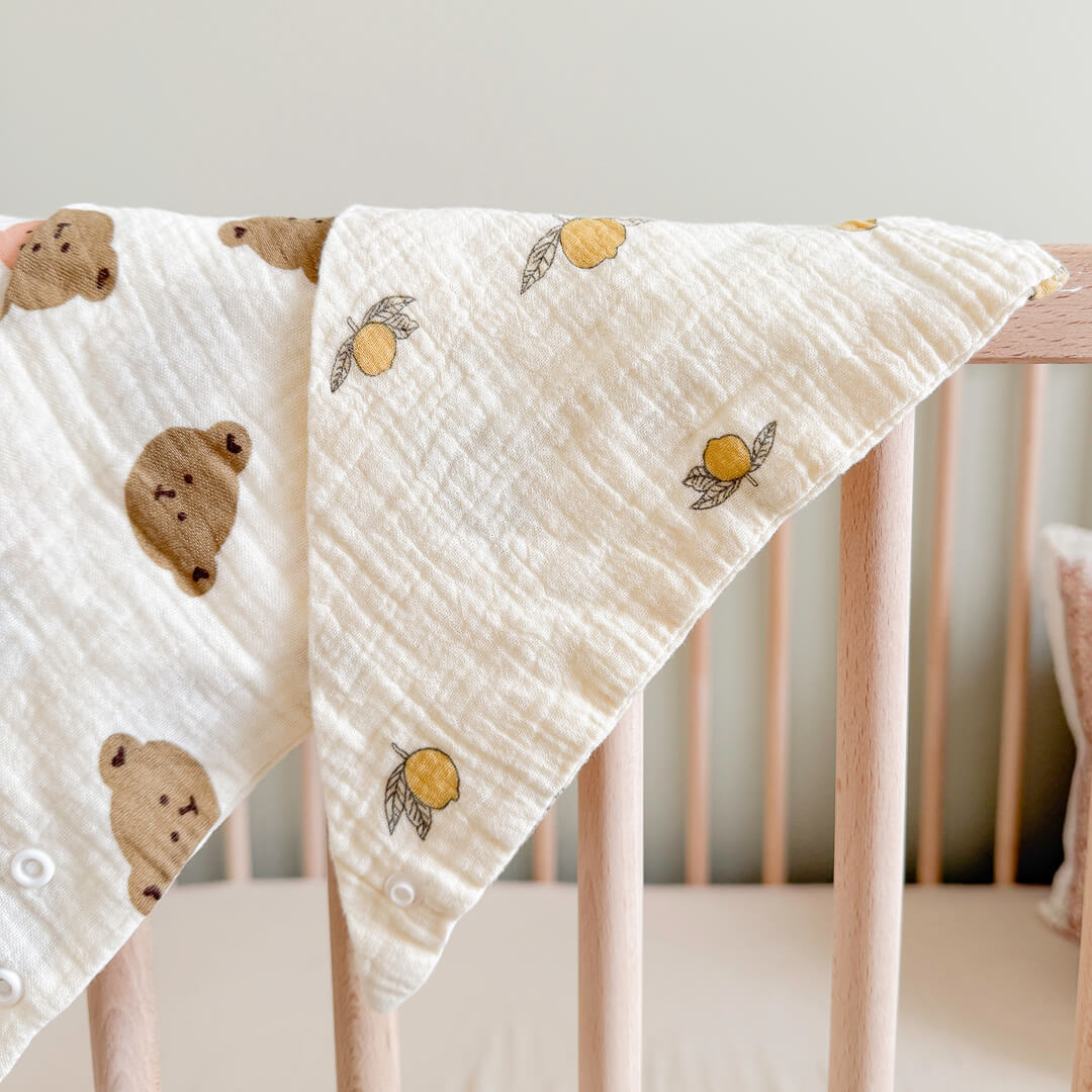 Soft baby drool bibs for teething infants