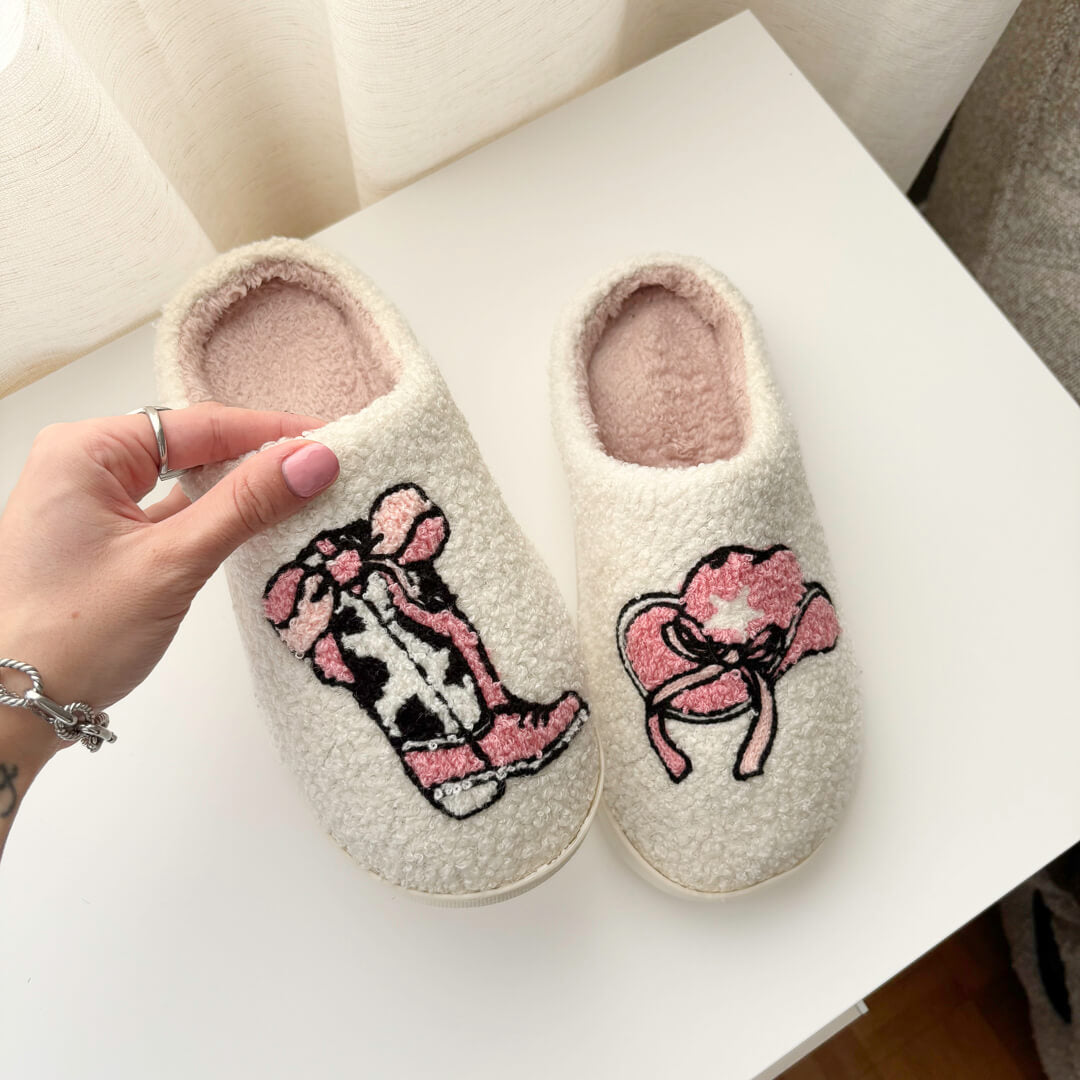 Soft indoor slippers with pink bow and cow pattern