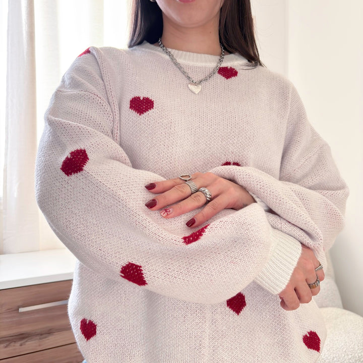 Soft oversized sweater with heart pattern