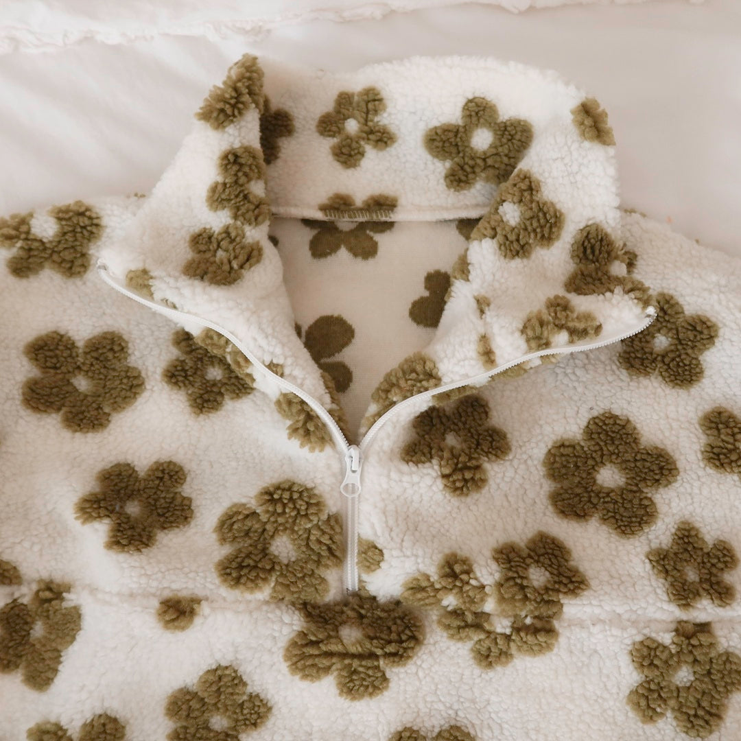 Cozy floral fleece sweater for casual everyday wear