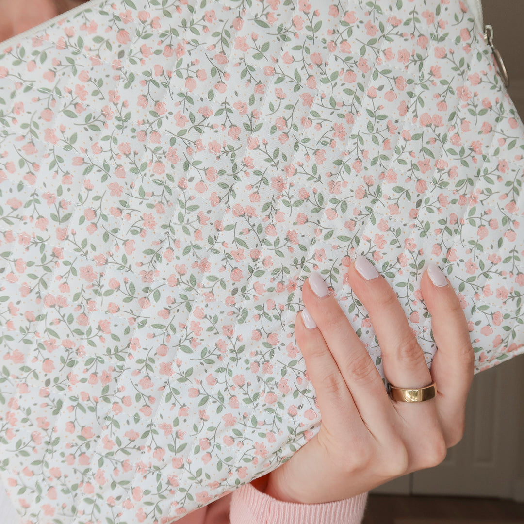 Three-piece laptop sleeve set with delicate flower print