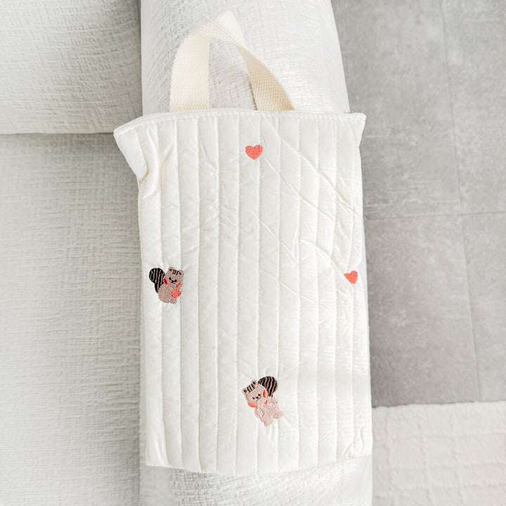 squirrel quilted tote bag with zipper closure