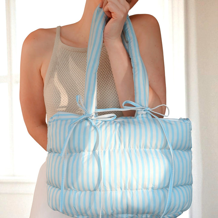 blue striped puffer bag for women’s outfits