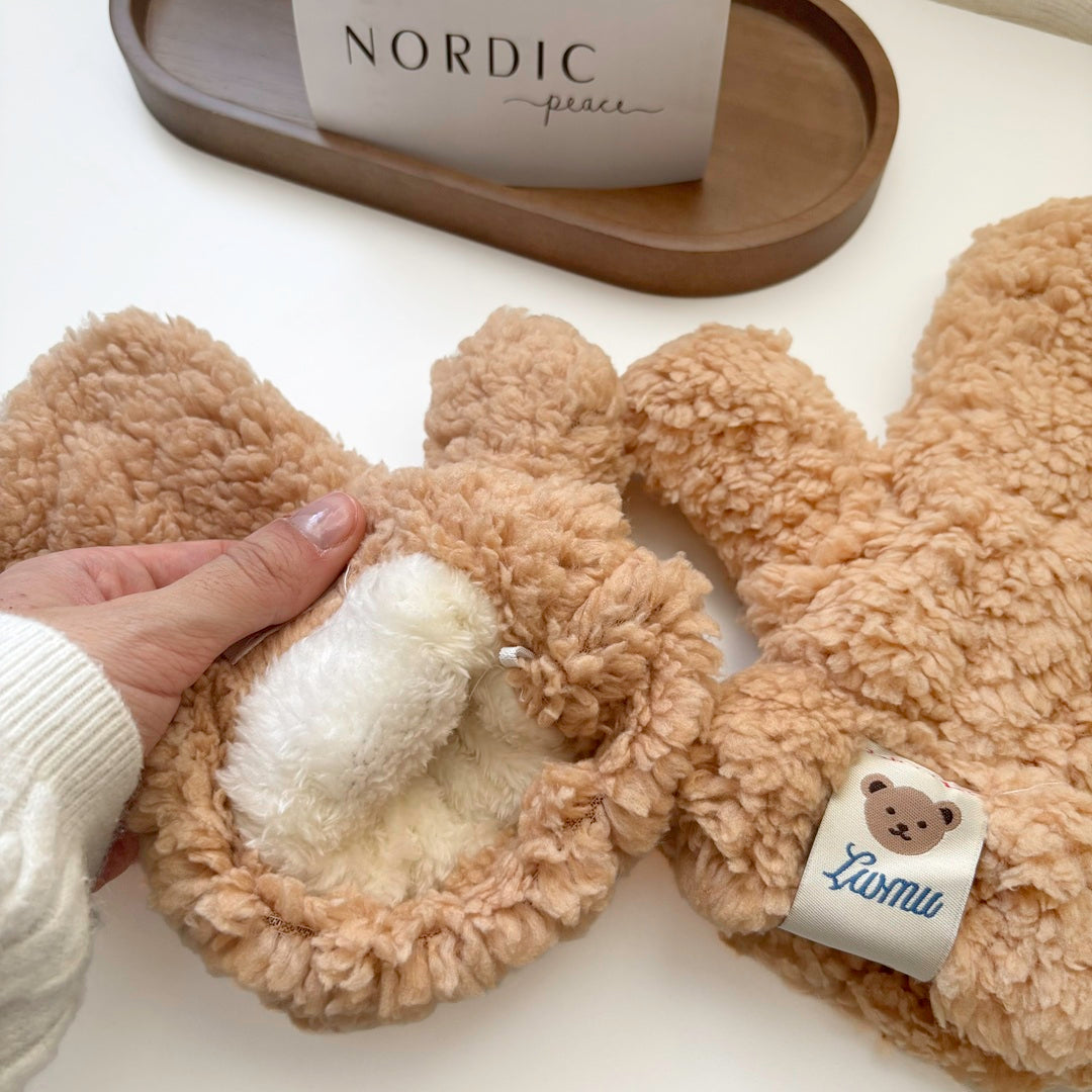 Cozy teddy fleece mittens for cold days