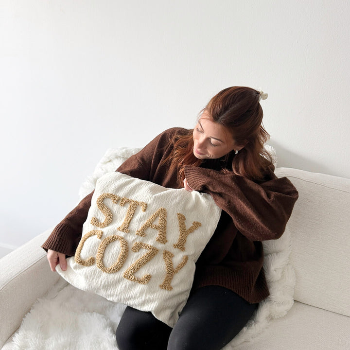 Stay Cozy cushion cover with soft textured finish