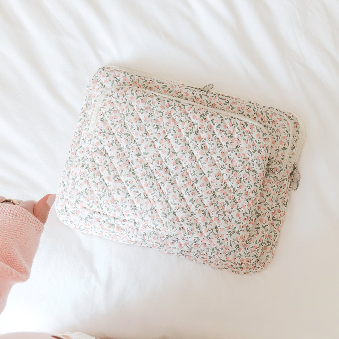 Soft quilted laptop sleeve set with pink floral pattern
