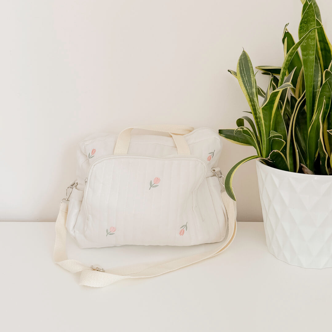 Baby changing tote bag in quilted fabric