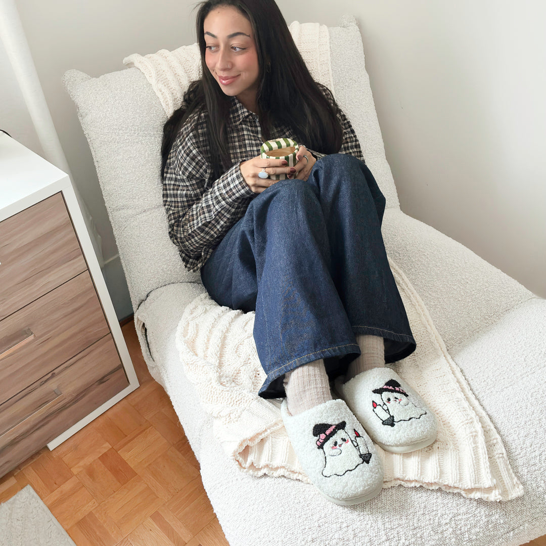 indoor slippers with Halloween ghost pattern