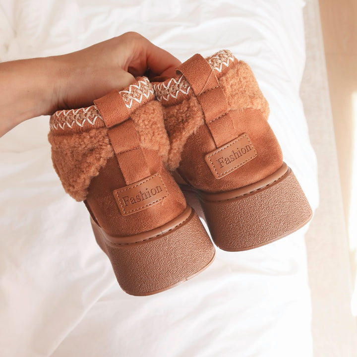 Everyday winter ankle boots with durable sole