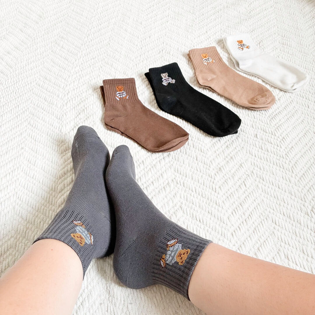 Women's teddy bear embroidered socks collection