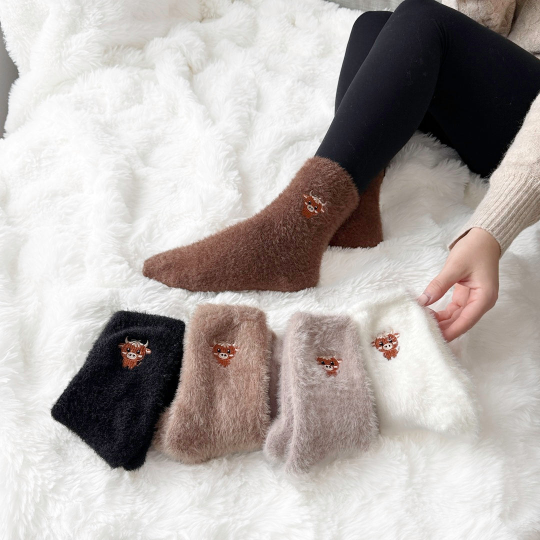 Plush crew socks pack for women