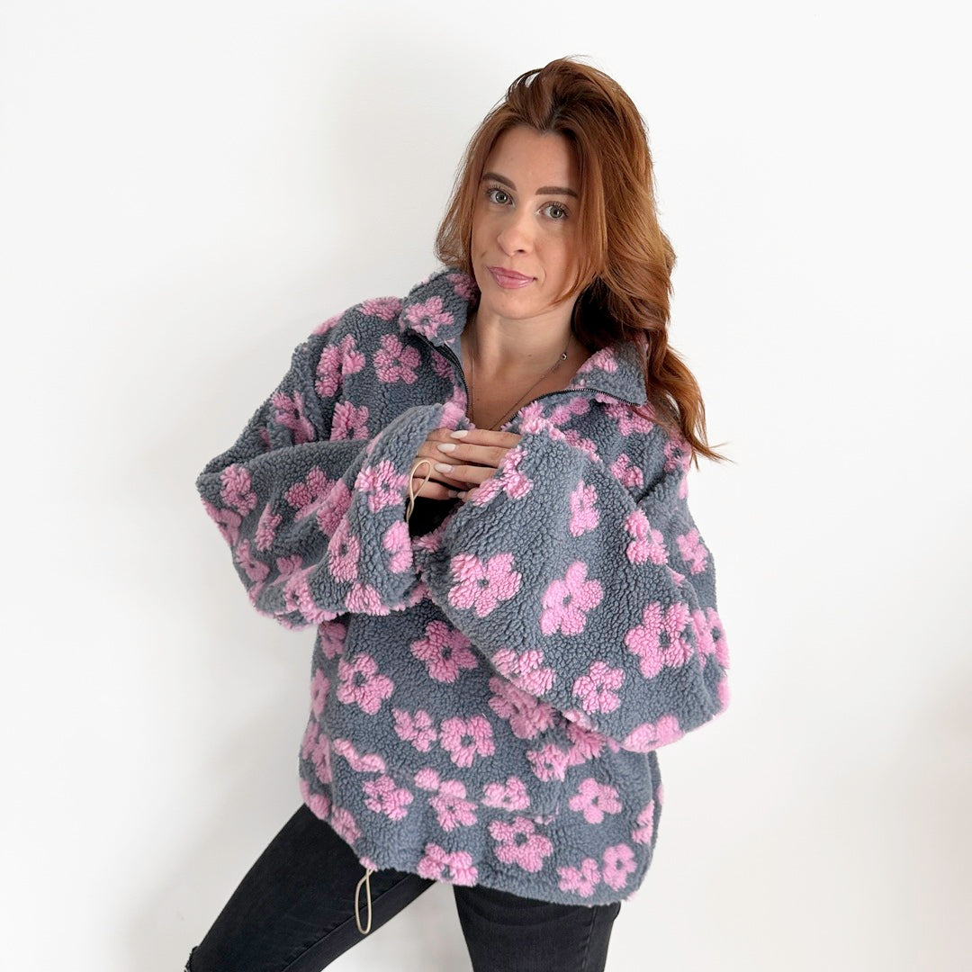 Oversized women’s pullover sweater