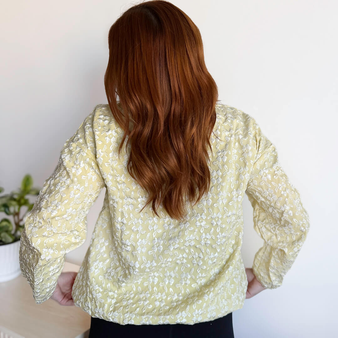 floral jacket with long sleeves and relaxed fit