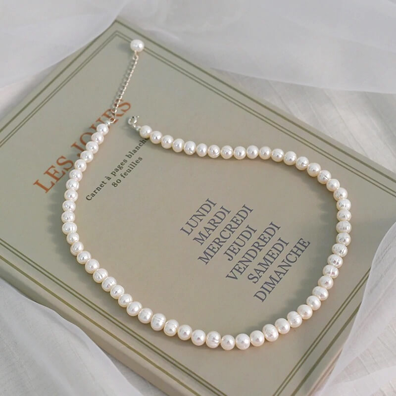 Lovely Pearl Necklace
