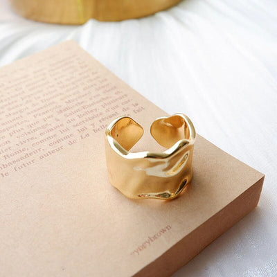 Willow Minimalist Gold Ring