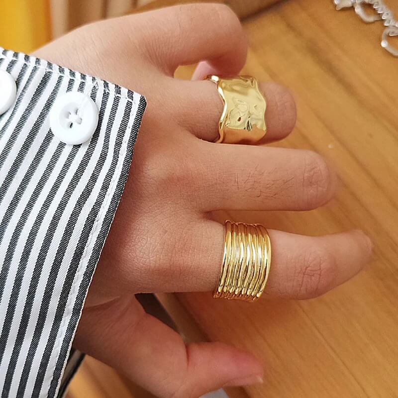 Alva Minimalist Gold Ring